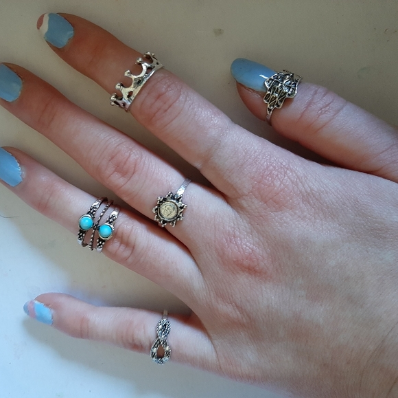 5 pack of rings. - Picture 2 of 2